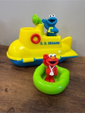 TYCO 1996 Sesame Street S.S. Sesame Submarine & Figures - Elmo, Cookie Monster